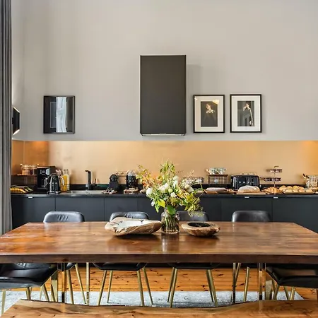 The White Box Boutique House 2* 포르투