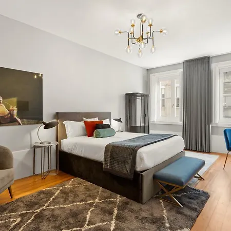 The White Box Boutique House 2* Porto